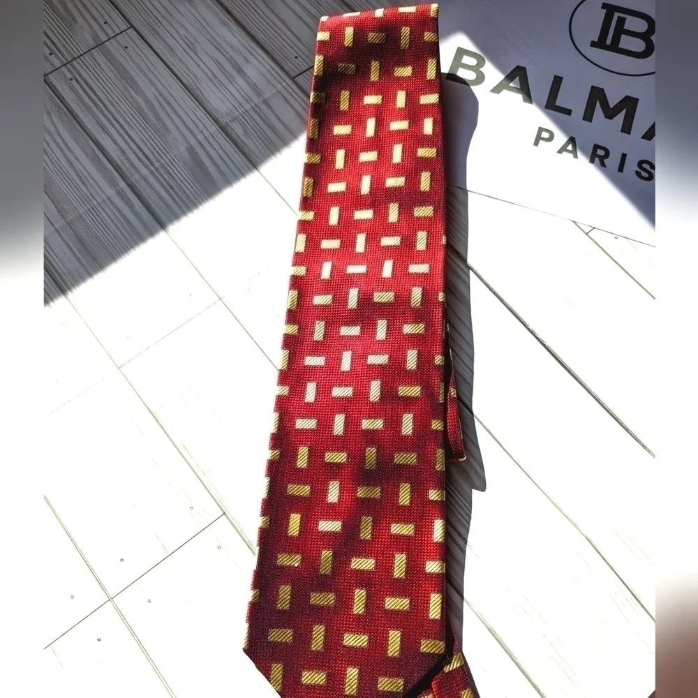 Balmain Vintage Couture Geometric Print Silk Men's Necktie in Red and Gold